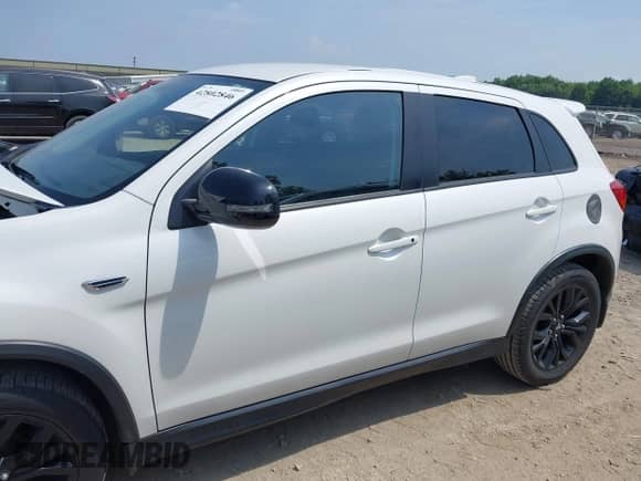 2017 Mitsubishi Outlander ES with VIN JA4AP3AU8HZ034174, listed as a IAAI auction lot 42802846 with 43,151 mi miles and . Bid and sale history available at DreamBid. Image 15.