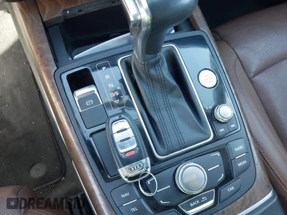 ✅ 2012 Audi A7 Prestige • VIN: WAU2GAFC4CN173116 • Lot: 41610049. Listed on IAAI with 195,019 mi. Free auction sales archive from the USA and detailed vehicle history report at DreamBid. Image 11.