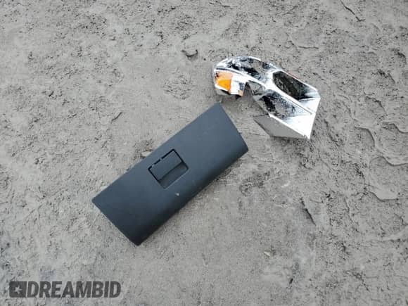 2016 Ram 1500 Express with VIN 3C6JR7ATXGG272290, listed as a Copart auction lot 85078564 with 169,361 mi miles and Salvage title. Bid and sale history available at DreamBid. Image 14.