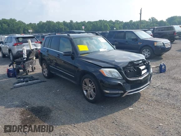 ✅ 2014 Mercedes-Benz GLK 350 • VIN: WDCGG8JB6EG302104 • Lot: 42845689. Listed on IAAI with 91,133 mi. Free auction sales archive from the USA and detailed vehicle history report at DreamBid. Image 1.