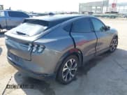 ✅ 2021 Ford Mustang Mach-E Premium • VIN: 3FMTK3R79MMA23753 • Lot: 42377350. Wystawiony na IAAI z przebiegiem 39 762 mil. Bezpłatny archiwum sprzedaży aukcyjnych z USA i szczegółowy raport historii pojazdu na DreamBid. Zdjęcie 4.