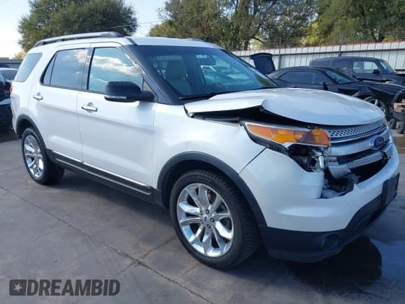 ✅ 2013 Ford Explorer XLT • VIN: 1FM5K7D88DGC05566 • Lot: 43547707. Listed on IAAI with 158,745 mi. Free auction sales archive from the USA and detailed vehicle history report at DreamBid. Image 1.