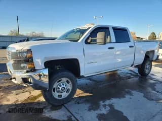 ✅ 2018 Chevrolet Silverado 2500HD Work Truck • VIN: 1GC1KUEG1JF202341 • Лот: 91082165. Опубликован ранее на Copart с пробегом 245 364 миль. Бесплатный доступ к архиву аукционных продаж из США и подробный отчёт об истории автомобиля на DreamBid. Изображение 1.