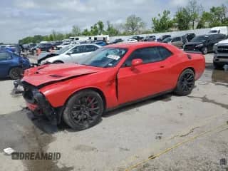 ✅ 2015 Dodge Challenger SRT Hellcat • VIN: 2C3CDZC96FH715938 • Lot: 54672375. Wystawiony na Copart z przebiegiem 9 820 mil mil. Skorzystaj z bezpłatnego archiwum sprzedaży aukcyjnych z USA i zobacz szczegółowy raport historii pojazdu na DreamBid. Zdjęcie 1.