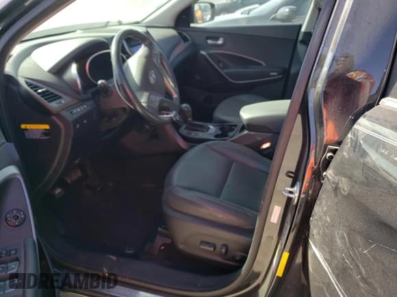 ✅ 2018 Hyundai Santa Fe Ultimate • VIN: 5XYZW4LA2JG543332 • Лот: 38692323. Опубликован ранее на Copart с пробегом 95 618 миль. Бесплатный доступ к архиву аукционных продаж из США и подробный отчёт об истории автомобиля на DreamBid. Изображение 7.