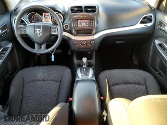 ✅ 2015 Dodge Journey SXT • VIN: 3C4PDCBG5FT682433 • Lot: 92036545. Wystawiony na Copart z przebiegiem 179 632 mil. Bezpłatny archiwum sprzedaży aukcyjnych z USA i szczegółowy raport historii pojazdu na DreamBid. Zdjęcie 8.