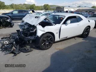 ✅ 2017 Dodge Challenger R/T • VIN: 2C3CDZBT3HH616803 • Lot: 63988403. Wystawiony na Copart z przebiegiem 82 038 mil. Bezpłatny archiwum sprzedaży aukcyjnych z USA i szczegółowy raport historii pojazdu na DreamBid. Zdjęcie 1.