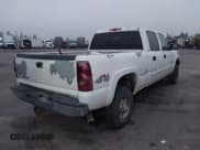 ✅ 2006 Chevrolet Silverado 2500HD LT1 • VIN: 1GCHK23286F114288 • Лот: 43728466. Опубликован ранее на IAAI с пробегом 317 055 миль. Бесплатный доступ к архиву аукционных продаж из США и подробный отчёт об истории автомобиля на DreamBid. Изображение 4.