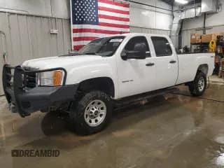 ✅ 2013 GMC Sierra 3500 • VIN: 1GT422C8XDF211251 • Lot: 64844335. Listed on Copart with 154,435 mi. Free auction sales archive from the USA and detailed vehicle history report at DreamBid. Image 1.