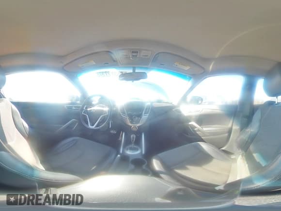 ✅ 2014 Hyundai Veloster • VIN: KMHTC6AD8EU184561 • Лот: 85327375. Опубликован ранее на Copart с пробегом 117 336 миль. Бесплатный доступ к архиву аукционных продаж из США и подробный отчёт об истории автомобиля на DreamBid. Изображение 14.