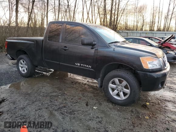 ✅ 2010 Nissan Titan SE • VIN: 1N6AA0CC3AN302259 • Лот: 86310984. Опубликован ранее на Copart с пробегом 120 264 миль. Бесплатный доступ к архиву аукционных продаж из США и подробный отчёт об истории автомобиля на DreamBid. Изображение 4.