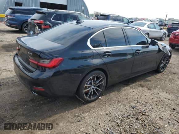 2020 BMW 3 Series 330i xDrive z VIN 3MW5R7J00L8B27616, wystawiony jako Copart lot #59763975 z przebiegiem Nie podano mil oraz Szkoda całkowita • Salvage title. Historia ofert i sprzedaży dostępna na DreamBid. Obrazek 3.