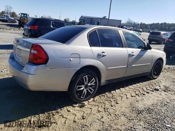 ✅ 2007 Chevrolet Malibu LS • VIN: 1G1ZS58N97F289605 • Lot: 84496374. Wystawiony na Copart z przebiegiem 246 785 mil mil. Skorzystaj z bezpłatnego archiwum sprzedaży aukcyjnych z USA i zobacz szczegółowy raport historii pojazdu na DreamBid. Zdjęcie 3.