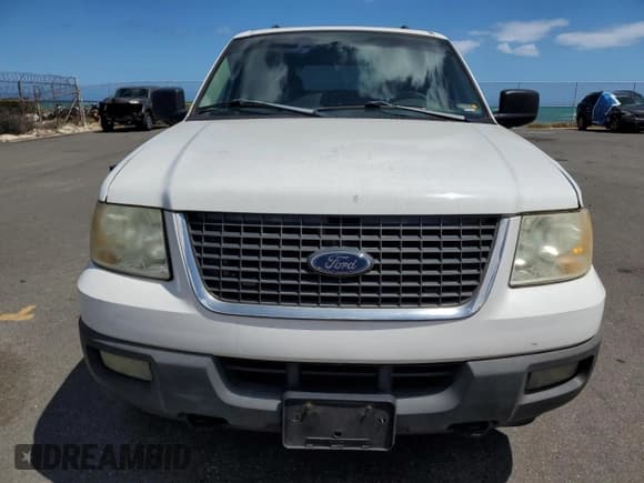 ✅ 2005 Ford Expedition Special Service • VIN: 1FMPU16505LA82745 • Lot: 58695565. Wystawiony na Copart z przebiegiem 185 033 mil. Bezpłatny archiwum sprzedaży aukcyjnych z USA i szczegółowy raport historii pojazdu na DreamBid. Zdjęcie 5.