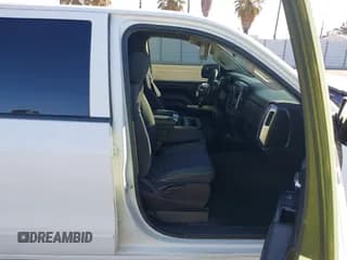 ✅ 2016 Chevrolet Silverado 1500 LT • VIN: 3GCUKREC7GG265202 • Lot: 43480579. Wystawiony na IAAI z przebiegiem 257 190 mil. Bezpłatny archiwum sprzedaży aukcyjnych z USA i szczegółowy raport historii pojazdu na DreamBid. Zdjęcie 5.