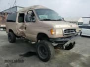 ✅ 1998 Ford Econoline Wagon XL • VIN: 1FBNE31S4WHA02020 • Лот: 82409864. Опубликован ранее на Copart с пробегом 210 812 миль. Бесплатный доступ к архиву аукционных продаж из США и подробный отчёт об истории автомобиля на DreamBid. Изображение 12.