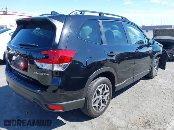✅ 2023 Subaru Forester Premium • VIN: JF2SKAEC2PH415216 • Лот: 43305638. Опубликован ранее на IAAI с пробегом 25 253 миль. Бесплатный доступ к архиву аукционных продаж из США и подробный отчёт об истории автомобиля на DreamBid. Изображение 4.