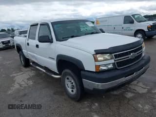 ✅ 2006 Chevrolet Silverado 2500HD LT2 • VIN: 1GCHC23U96F175485 • Лот: 42532864. Опубликован ранее на IAAI с пробегом 296 332 миль. Бесплатный доступ к архиву аукционных продаж из США и подробный отчёт об истории автомобиля на DreamBid. Изображение 1.