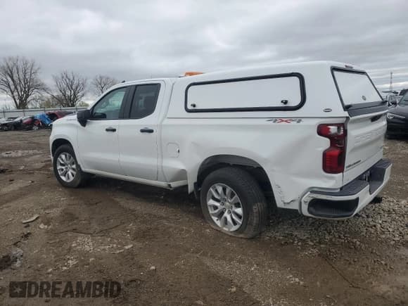 ✅ 2022 Chevrolet Silverado 1500 Custom • VIN: 1GCRDBEK7NZ646222 • Lot: 48771765. Listed on Copart with 71,484 mi. Free auction sales archive from the USA and detailed vehicle history report at DreamBid. Image 2.