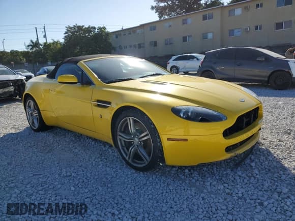 ✅ 2009 Aston Martin Vantage • VIN: SCFBF04C79GD12188 • Lot: 87624085. Wystawiony na Copart z przebiegiem 29 580 mil. Bezpłatny archiwum sprzedaży aukcyjnych z USA i szczegółowy raport historii pojazdu na DreamBid. Zdjęcie 4.