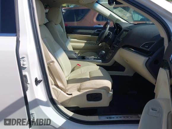 ✅ 2019 Lincoln MKT Reserve • VIN: 2LMHJ5AT1KBL03571 • Лот: 42491449. Опубликован ранее на IAAI с пробегом 81 628 миль. Бесплатный доступ к архиву аукционных продаж из США и подробный отчёт об истории автомобиля на DreamBid. Изображение 5.