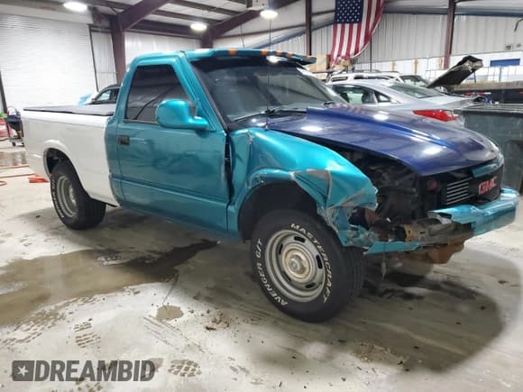 ✅ 1994 GMC Sonoma • VIN: 1GTCS1441RK520655 • Lot: 49956605. Listed on Copart with 109,399 mi. Free auction sales archive from the USA and detailed vehicle history report at DreamBid. Image 4.