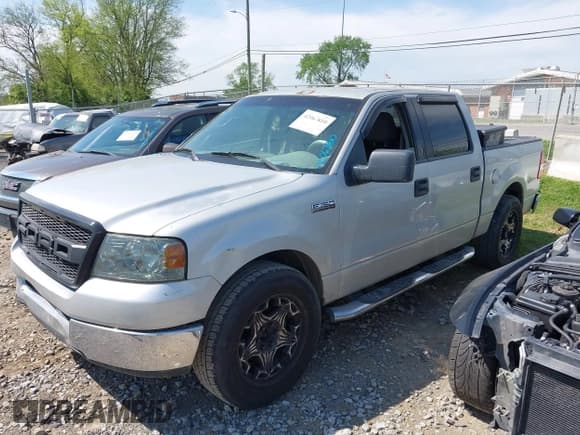 ✅ 2005 Ford F-150 XLT • VIN: 1FTPW12505KD72168 • Lot: 42063810. Listed on IAAI with 232,964 mi. Free auction sales archive from the USA and detailed vehicle history report at DreamBid. Image 2.