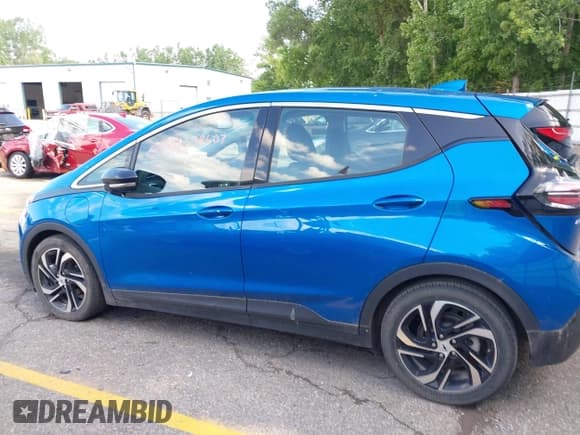 ✅ 2022 Chevrolet Bolt EV 2LT • VIN: 1G1FX6S04N4100696 • Lot: 42598607. Wystawiony na IAAI z przebiegiem 75 010 mil. Bezpłatny archiwum sprzedaży aukcyjnych z USA i szczegółowy raport historii pojazdu na DreamBid. Zdjęcie 14.