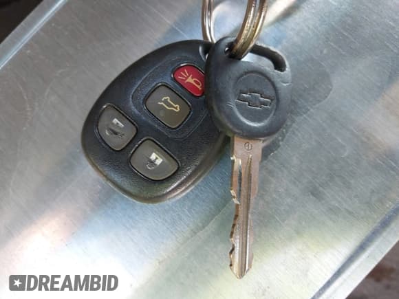 ✅ 2009 Chevrolet Suburban LS • VIN: 1GNFC16079R291885 • Лот: 42352913. Опубликован ранее на IAAI с пробегом 191 994 миль. Бесплатный доступ к архиву аукционных продаж из США и подробный отчёт об истории автомобиля на DreamBid. Изображение 11.