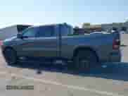 2021 Ram 1500 Limited z VIN 1C6SRFPT2MN830643, wystawiony jako IAAI lot #42416364 z przebiegiem 53 548 mil mil oraz . Historia ofert i sprzedaży dostępna na DreamBid. Obrazek 14.