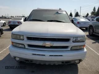 ✅ 2006 Chevrolet Suburban Z71 • VIN: 3GNFK16Z86G124707 • Lot: 75104914. Wystawiony na Copart z przebiegiem 164 797 mil. Bezpłatny archiwum sprzedaży aukcyjnych z USA i szczegółowy raport historii pojazdu na DreamBid. Zdjęcie 5.