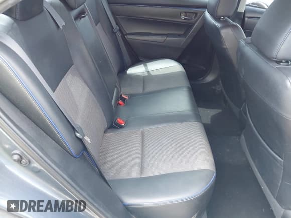 ✅ 2018 Toyota Corolla L • VIN: 2T1BURHE2JC972806 • Lot: 42319408. Listed on IAAI with 135,279 mi. Free auction sales archive from the USA and detailed vehicle history report at DreamBid. Image 8.