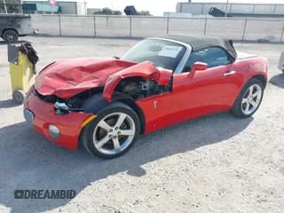 ✅ 2008 Pontiac Solstice • VIN: 1G2MB35B88Y122291 • Lot: 43665370. Wystawiony na IAAI z przebiegiem 123 349 mil. Bezpłatny archiwum sprzedaży aukcyjnych z USA i szczegółowy raport historii pojazdu na DreamBid. Zdjęcie 2.