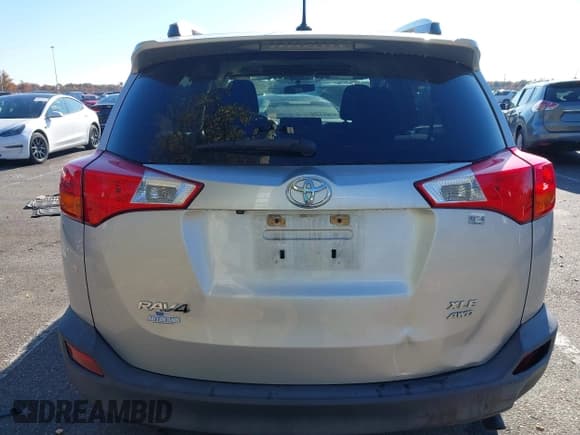 ✅ 2013 Toyota RAV4 XLE • VIN: 2T3RFREV9DW001101 • Лот: 43537976. Опубликован ранее на IAAI с пробегом 80 341 миль. Бесплатный доступ к архиву аукционных продаж из США и подробный отчёт об истории автомобиля на DreamBid. Изображение 16.