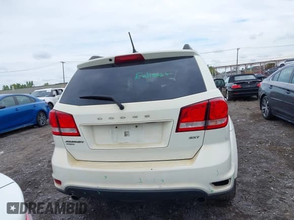 ✅ 2017 Dodge Journey SXT • VIN: 3C4PDDBG1HT575484 • Лот: 43271679. Опубликован ранее на IAAI с пробегом 128 967 миль. Бесплатный доступ к архиву аукционных продаж из США и подробный отчёт об истории автомобиля на DreamBid. Изображение 16.