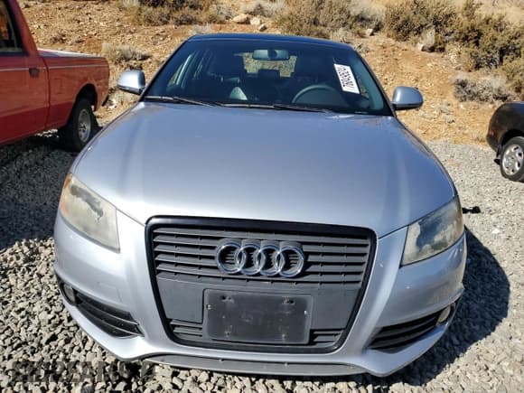 ✅ 2010 Audi A3 Premium Plus • VIN: WAUKEAFM0AA100148 • Lot: 76049524. Wystawiony na Copart z przebiegiem 149 289 mil. Bezpłatny archiwum sprzedaży aukcyjnych z USA i szczegółowy raport historii pojazdu na DreamBid. Zdjęcie 5.