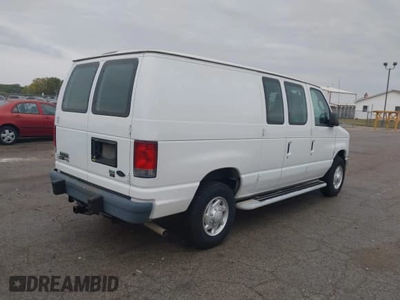 ✅ 2014 Ford Econoline Cargo Commercial • VIN: 1FTNE2EW2EDA19200 • Lot: 43432200. Listed on IAAI with 143,691 mi. Free auction sales archive from the USA and detailed vehicle history report at DreamBid. Image 4.
