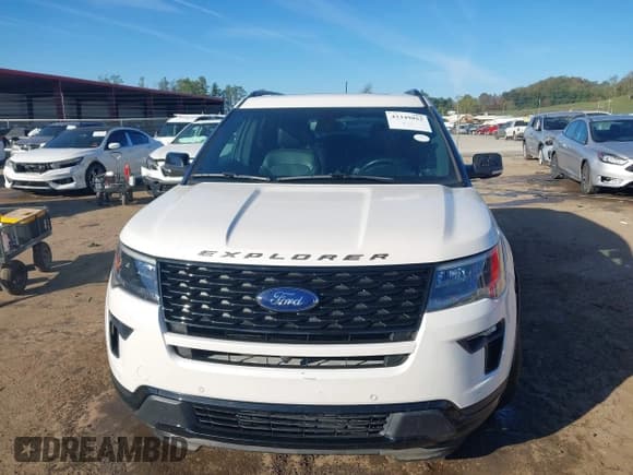 ✅ 2019 Ford Explorer Sport • VIN: 1FM5K8GT1KGA05969 • Lot: 43349852. Wystawiony na IAAI z przebiegiem 67 295 mil. Bezpłatny archiwum sprzedaży aukcyjnych z USA i szczegółowy raport historii pojazdu na DreamBid. Zdjęcie 12.