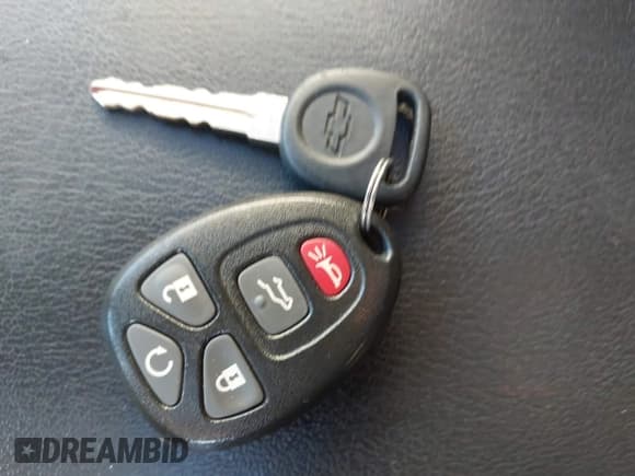 ✅ 2015 Chevrolet Traverse LT • VIN: 1GNKVHKD9FJ314801 • Lot: 43559276. Wystawiony na IAAI z przebiegiem 107 505 mil. Bezpłatny archiwum sprzedaży aukcyjnych z USA i szczegółowy raport historii pojazdu na DreamBid. Zdjęcie 11.