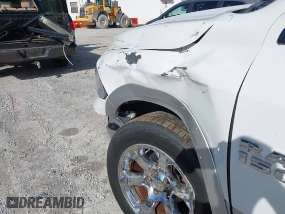 2017 Ram 1500 Laramie с VIN 1C6RR6NG9HS556255, выставлен на аукционе IAAI как лот 41889626 с пробегом 90 141 миль миль и . История ставок и продаж доступна на DreamBid. Изображение 6.