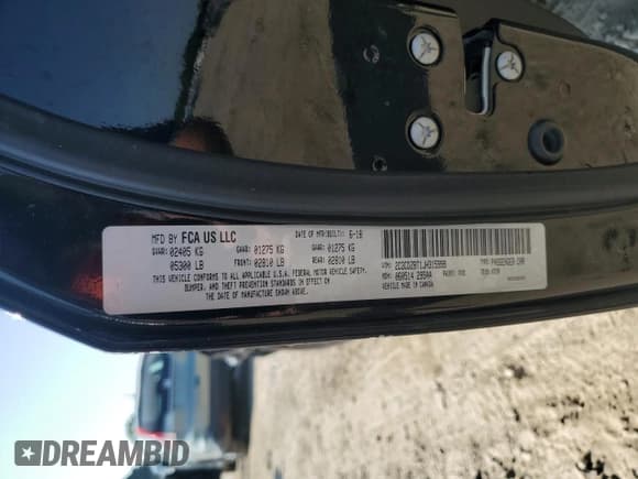 ✅ 2018 Dodge Challenger R/T Shaker • VIN: 2C3CDZBT1JH315999 • Lot: 81464075. Wystawiony na Copart z przebiegiem 101 524 mil. Bezpłatny archiwum sprzedaży aukcyjnych z USA i szczegółowy raport historii pojazdu na DreamBid. Zdjęcie 12.