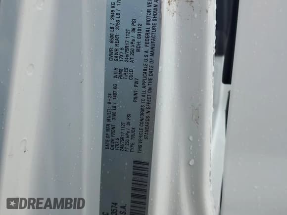 ✅ 2024 Jeep Gladiator Sport • VIN: 1C6JJTAG8RL133574 • Lot: 65717585. Wystawiony na Copart z przebiegiem 18 907 mil. Bezpłatny archiwum sprzedaży aukcyjnych z USA i szczegółowy raport historii pojazdu na DreamBid. Zdjęcie 12.