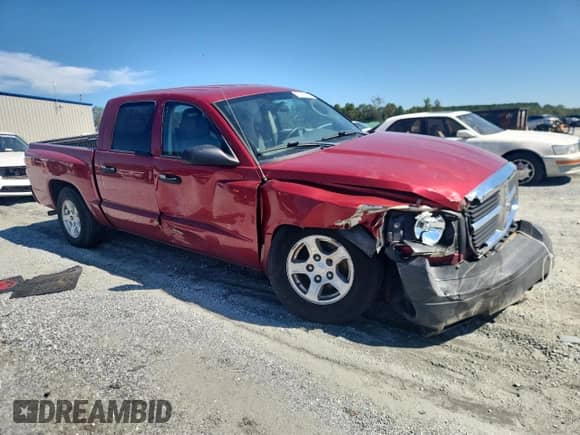 ✅ 2006 Dodge Dakota ST • VIN: 1D7HE28N46S645186 • Lot: 81959105. Wystawiony na Copart z przebiegiem 189 640 mil. Bezpłatny archiwum sprzedaży aukcyjnych z USA i szczegółowy raport historii pojazdu na DreamBid. Zdjęcie 4.