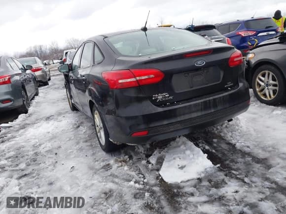 ✅ 2015 Ford Focus SE • VIN: 1FADP3F2XFL383305 • Lot: 43818240. Listed on IAAI with 135,148 mi. Free auction sales archive from the USA and detailed vehicle history report at DreamBid. Image 3.