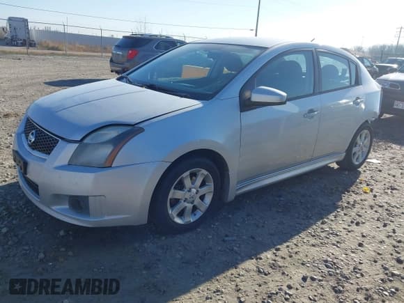 ✅ 2012 Nissan Sentra 2.0 • VIN: 3N1AB6APXCL758158 • Лот: 43709963. Опубликован ранее на IAAI с пробегом 179 621 миль. Бесплатный доступ к архиву аукционных продаж из США и подробный отчёт об истории автомобиля на DreamBid. Изображение 2.