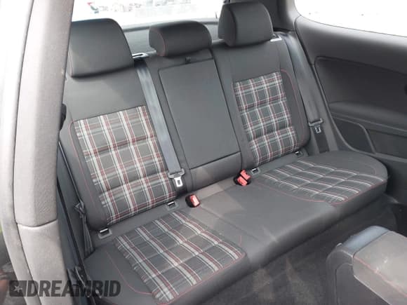 ✅ 2011 Volkswagen Golf GTI Autobahn • VIN: WVWFV7AJ9BW219907 • Lot: 43137871. Listed on IAAI with 95,560 mi. Free auction sales archive from the USA and detailed vehicle history report at DreamBid. Image 8.