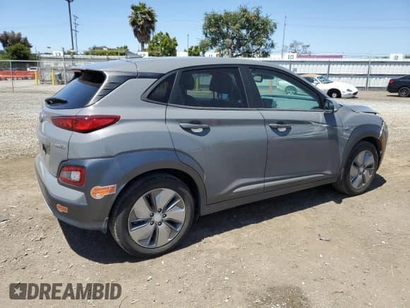 ✅ 2019 Hyundai Kona Limited • VIN: KM8K33AG2KU047115 • Лот: 53814454. Опубликован ранее на Copart с пробегом 36 778 миль. Бесплатный доступ к архиву аукционных продаж из США и подробный отчёт об истории автомобиля на DreamBid. Изображение 3.