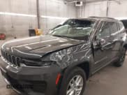 ✅ 2025 Jeep Grand Cherokee Altitude X • VIN: 1C4RJHAG5SC278876 • Лот: 42261321. Опубликован ранее на IAAI с пробегом 819 миль. Бесплатный доступ к архиву аукционных продаж из США и подробный отчёт об истории автомобиля на DreamBid. Изображение 6.