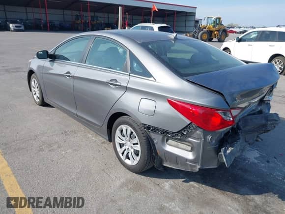 2012 Hyundai Sonata GLS with VIN 5NPEB4AC3CH310134, listed as a IAAI auction lot 43153098 with 198,726 mi miles and . Bid and sale history available at DreamBid. Image 3.