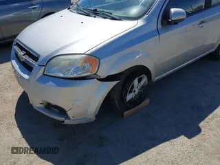 ✅ 2010 Chevrolet Aveo 1LT • VIN: KL1TD5DE6AB106518 • Lot: 42922731. Wystawiony na IAAI z przebiegiem 179 166 mil. Bezpłatny archiwum sprzedaży aukcyjnych z USA i szczegółowy raport historii pojazdu na DreamBid. Zdjęcie 6.